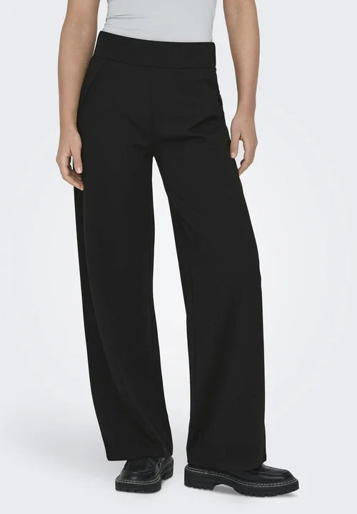 Baggy trousers
